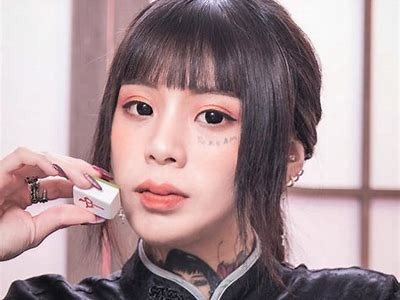 麻豆新传媒艾秋：新潮流与创意结合的影视新星